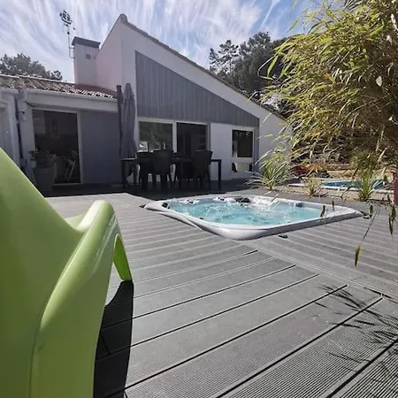 Nyaraló Maison Avec Jacuzzi Et Piscine A 900m Plage, Foret Saint-Jean-de-Monts